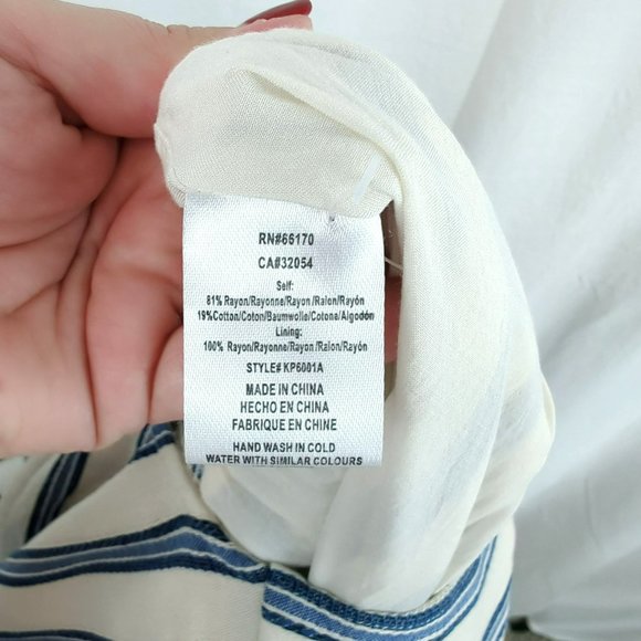 Greylin White Blue Striped Cotton Romper Sz XS Shorts V-Neck - Picture 9 of 9